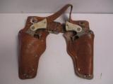 VINTAGE CHILDS HOLSTER AND CAP GUN SET