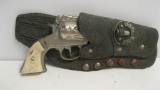 VINTAGE LONE RANGER HOLSTER WITH TRIGGER CAP GUN
