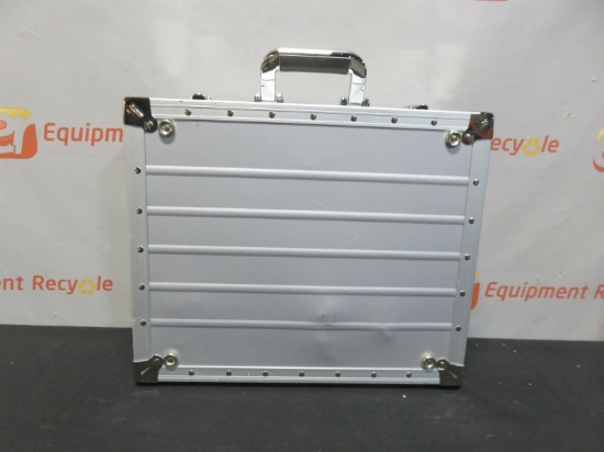 Aluminum Silver Photographer's Carry Case Padded Hard Lockable