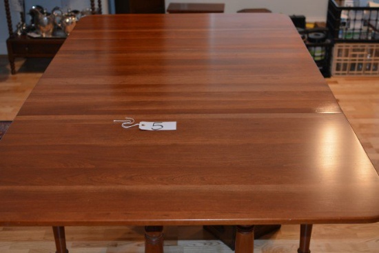 Cherry Drop Leaf Table with 3 extra Leaves