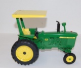 ERTL JOHN DEERE 4010 TOY FARMER 1/16