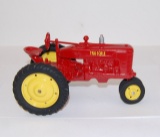 TRU SCALE TRACTOR 1/16