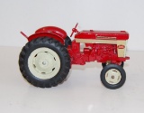 ERTL INTERNATIONAL 340 UTILITY TRACTOR 1/16