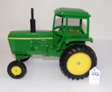 ERTL JOHN DEERE W/ CAB 1/16