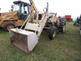 Int 340 Utility Gas Tractor w/2000 Loader