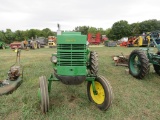 JD LA Tractor w/1 btm Plow