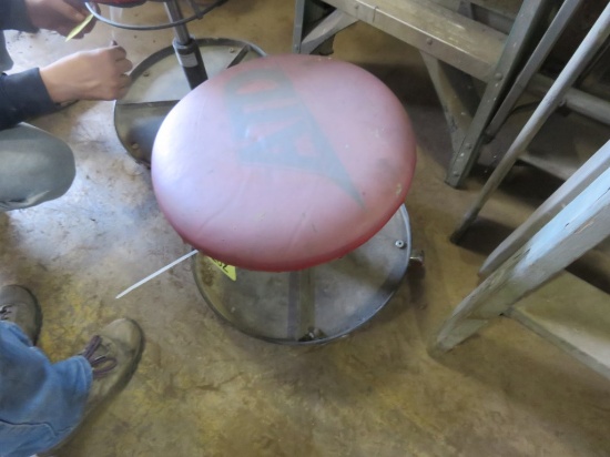 ATD Rollaround Stool