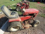 Wheel Horse 875 Lawn Tractor w/Deck