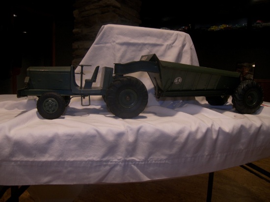 2 pc Model Toys Euclid Jeep w/Trailer