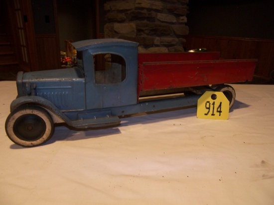 Structo Tin Truck