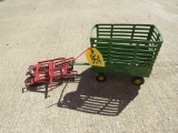 JD Hay Wagon & Red Disc