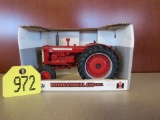 International 650 Diesel Tractor w/Box