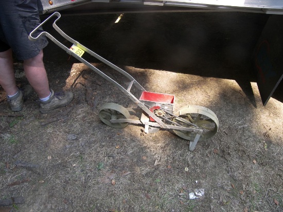 Precision Garden Seeder