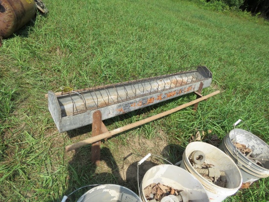Chicken Feeder NICE