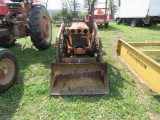 Kubota B6100 Tractor w/Loader