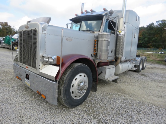 2000 Peterbilt 379 Road Truck