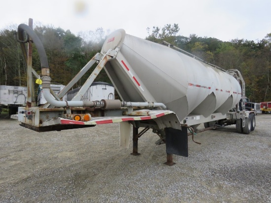 2000 Fruehauf Pneumatic Trailer