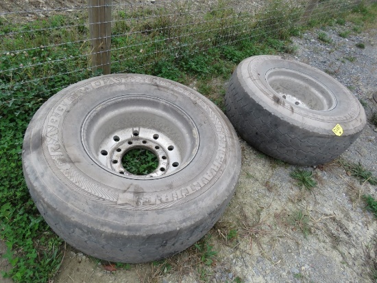 2 Tires and Rims 425/65R22.5