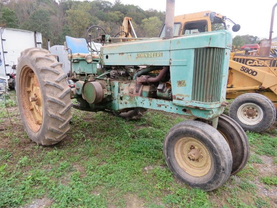 JD 60 Tractor