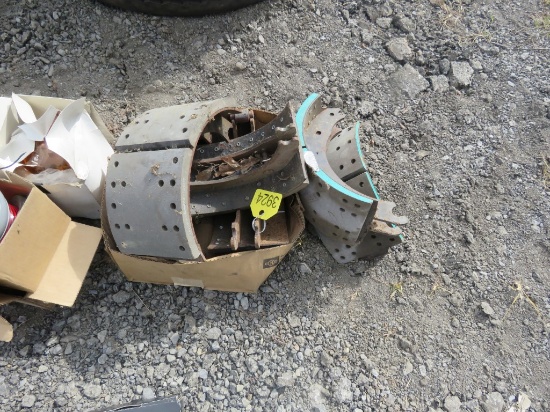 NEW Brake Shoes