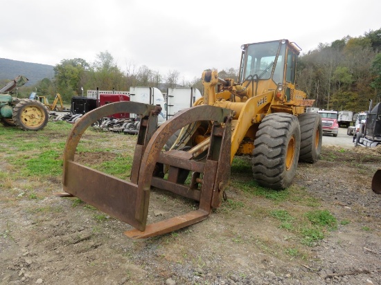 JD 644E Wheel Loader w/Forks & Grapple