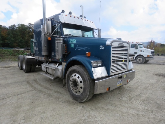2001 Freightliner Classic Road Truck