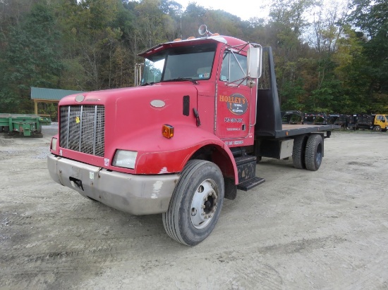 1995 Peterbilt 330 Rollback Truck