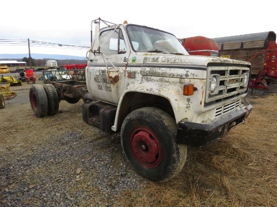 GMC 7000 Cab & Chassis FOR PARTS