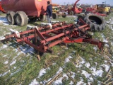 IH 10ft Transport Field Cultivator w/Hitchhiker