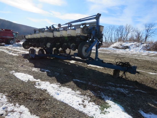 Kinze 2300 12row Corn Planter