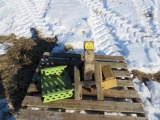 Step & Heavy Swivel Hitch