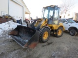 JD 244J Art Loader