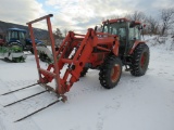 Kubota M-110 Tractor w/LA1601 Loader & Triple Bale Spear & 84inch Bucket