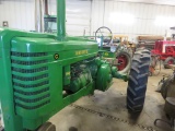 JD G Tractor