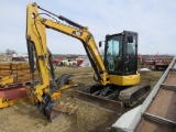 Cat 304E2CR Mini Excavator w/16inch Bucket & Thumb