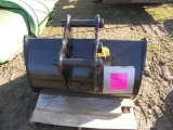 36inch Bucket w/Teeth