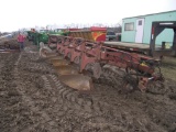IH 720 5 btm Plow