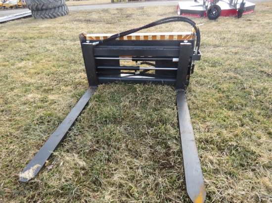 NEW Wolverine Hyd Adjusting Pallet Forks