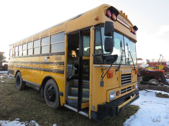 2001 Bluebird Schoolbus