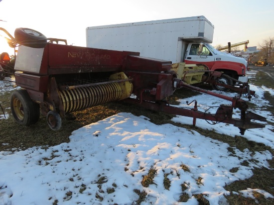 NH 320 Hayliner Baler w/75 Kicker