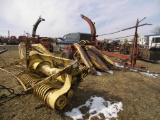 NH 770 Chopper w/2 Corn Heads & 1 Grass Head