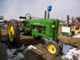 JD B Tractor