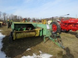 JD 327 Baler w/Ejector