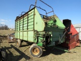 JD 714 Forage Wagon
