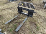 NEW QT 4000lb Pallet Forks