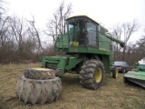 JD 6620 Sidehill Combine