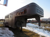 1992 Sundowner 3 Horse Slant Trailer w/Dressing Room