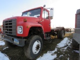 1986 International 12ft Flatbed Truck