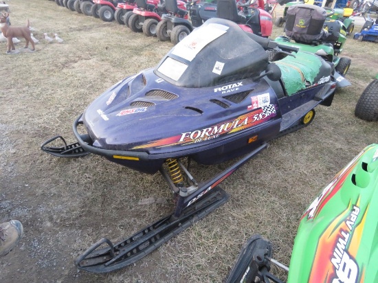 1998 Ski Doo Formula 583 DLX Snow Mobile