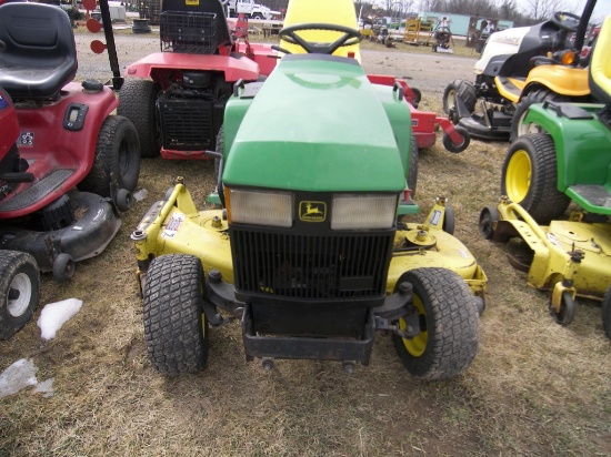 JD 445 Lawn Tractor